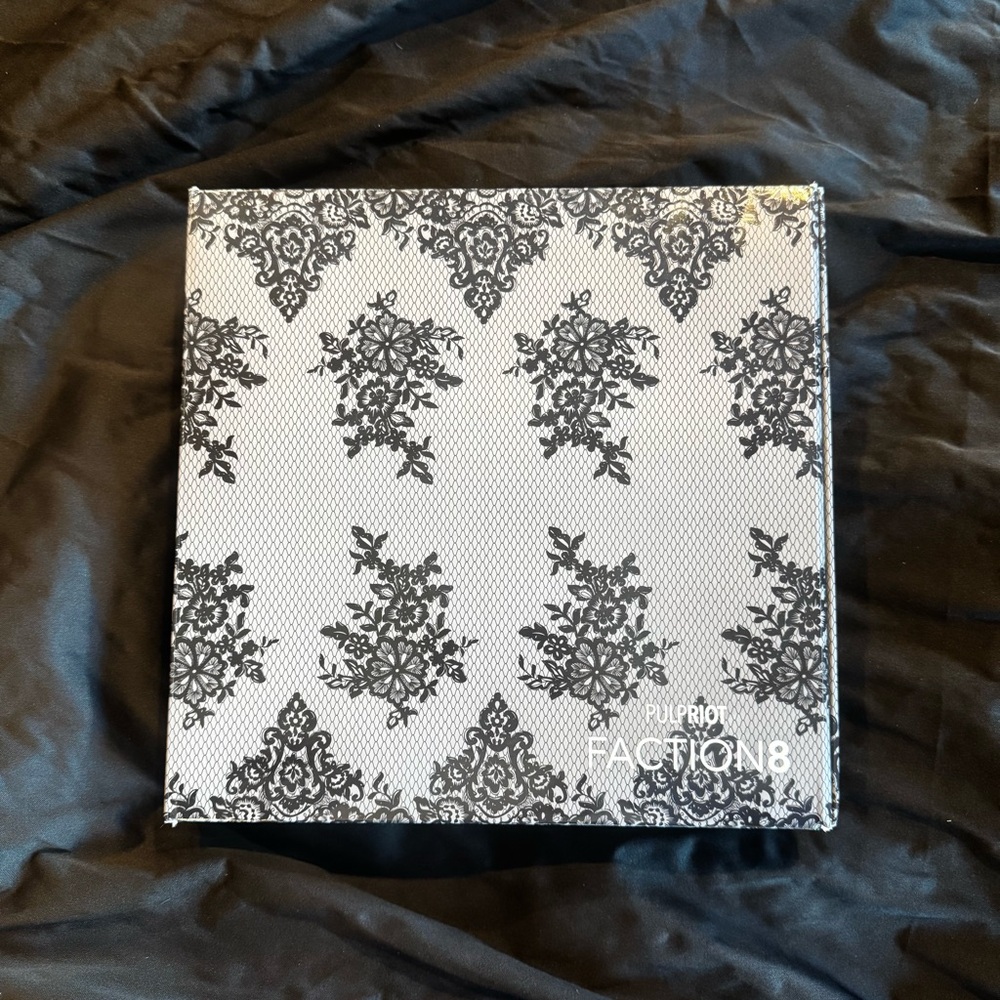 Faction8 PULPRIOT Swatch Book